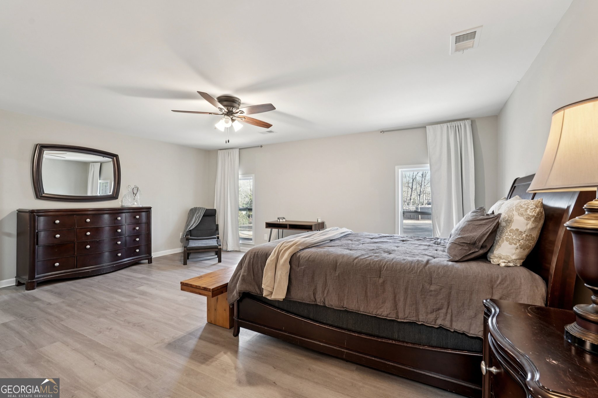 1961 Oak Leaf Court SW