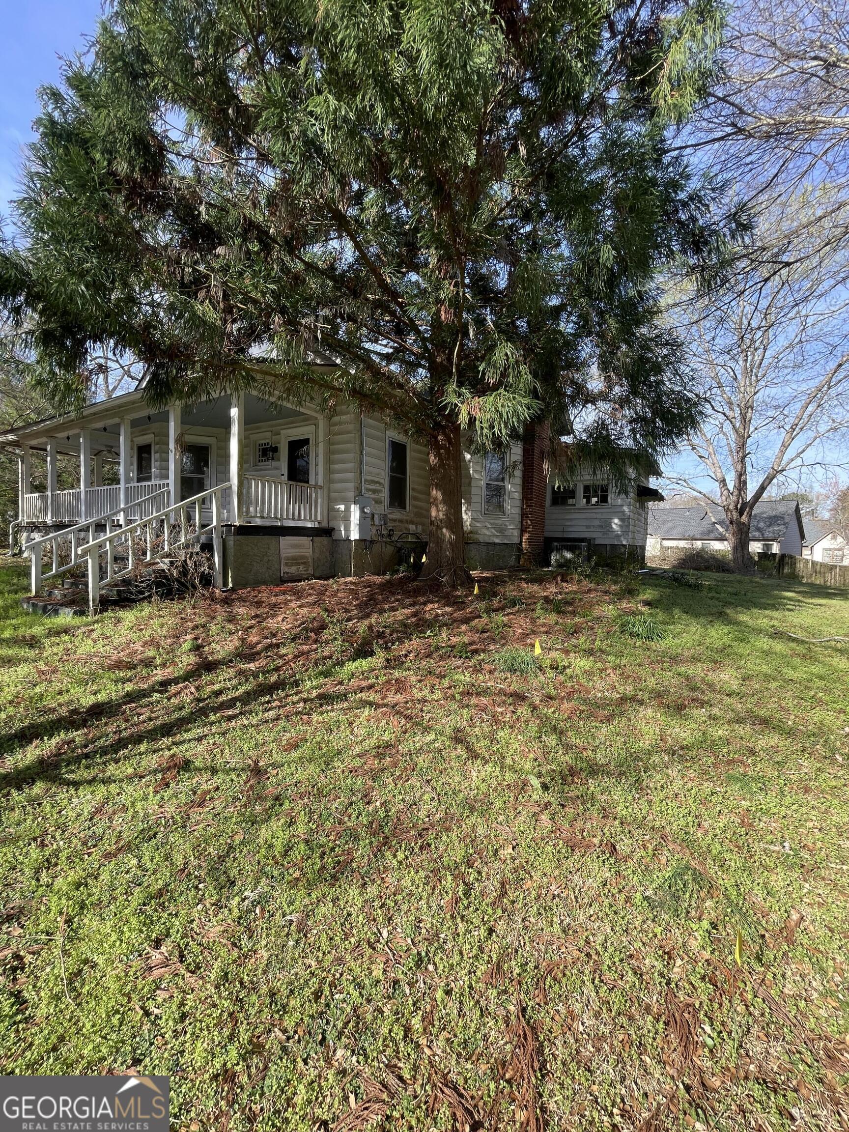 3936 Brownsville Road