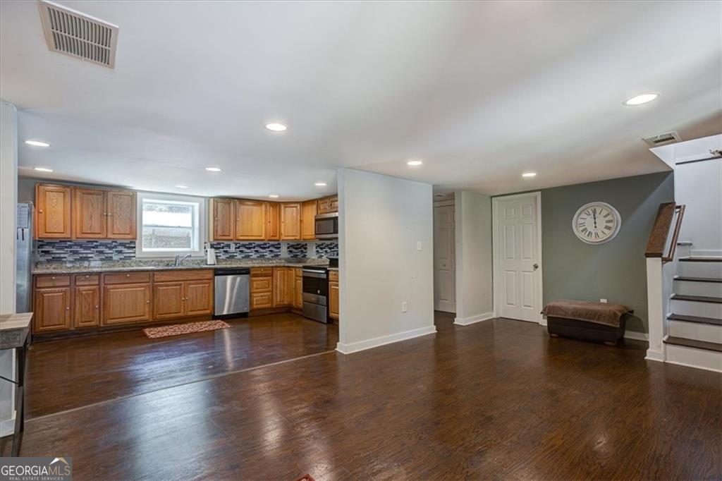 174 Rivertown Road