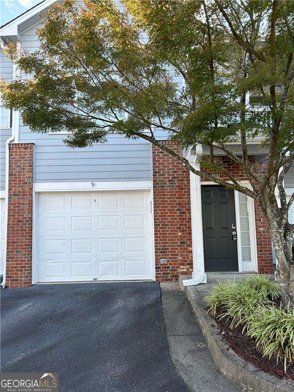 104 Vinings Forest Circle SE