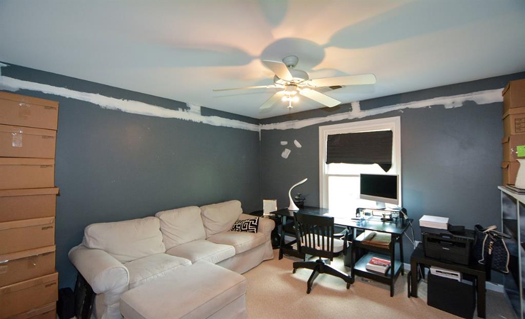 2029 HONEYDEW Lane NW
