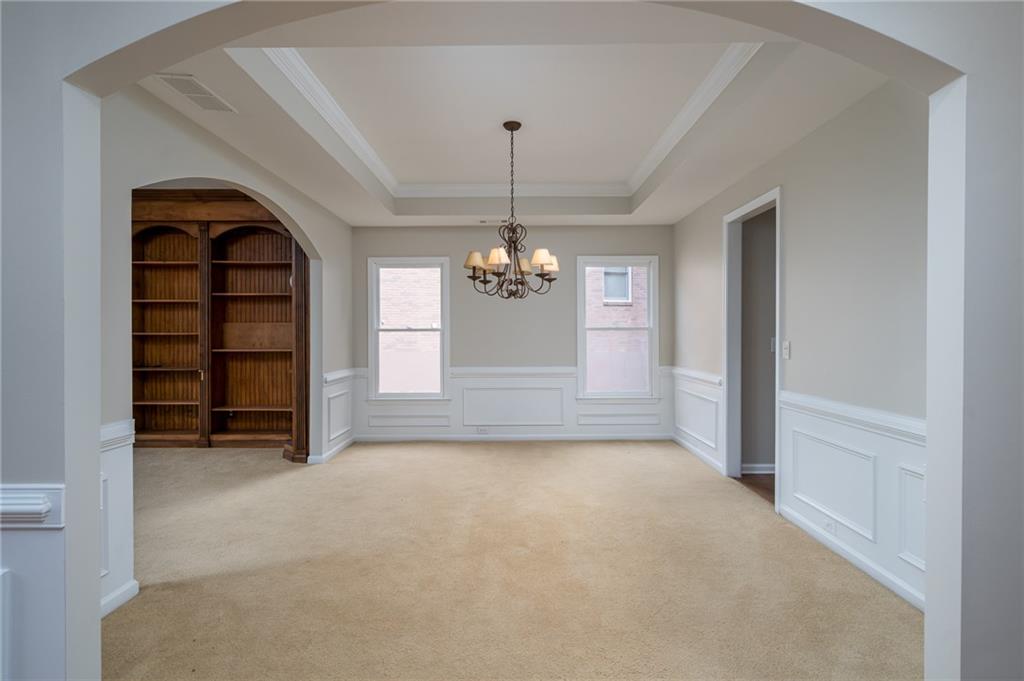 174 Ennisbrook Drive SE
