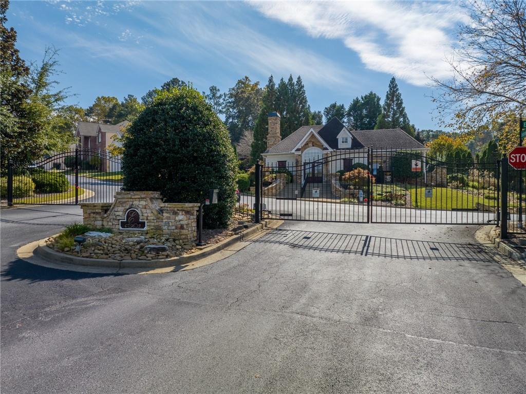 174 Ennisbrook Drive SE