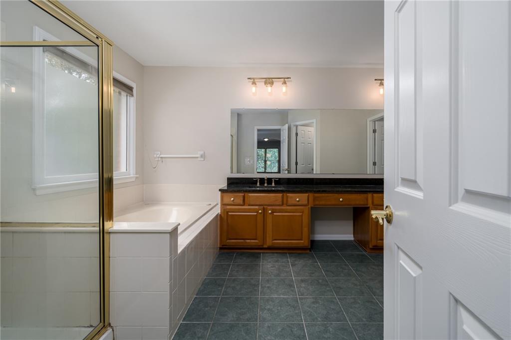 174 Ennisbrook Drive SE