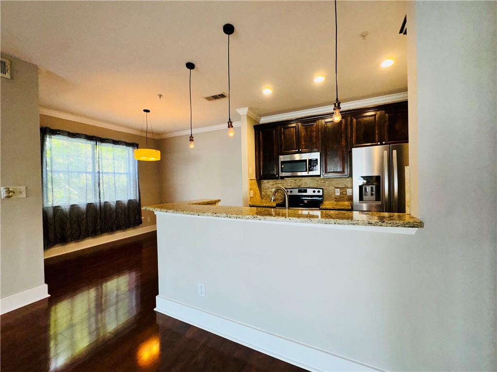 104 Vinings Forest Circle SE Unit 104