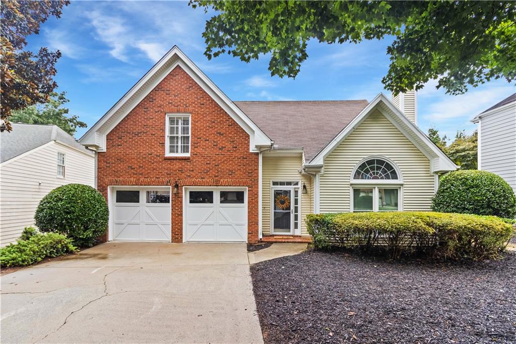 215 Ridge Point Court