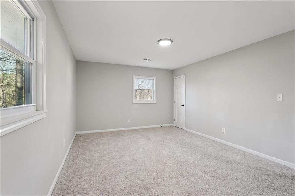 1961 Oak Leaf Court SW