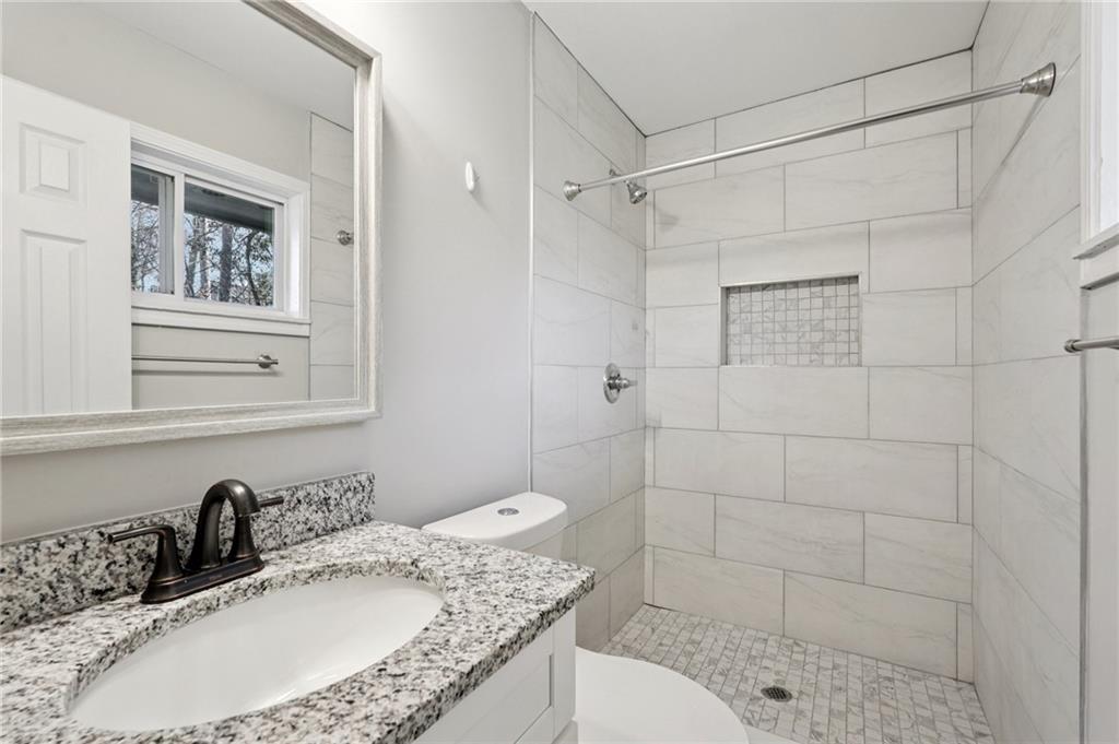 1961 Oak Leaf Court SW