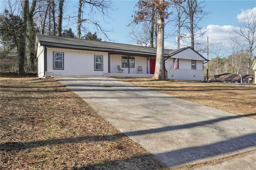 1961 Oak Leaf Court SW