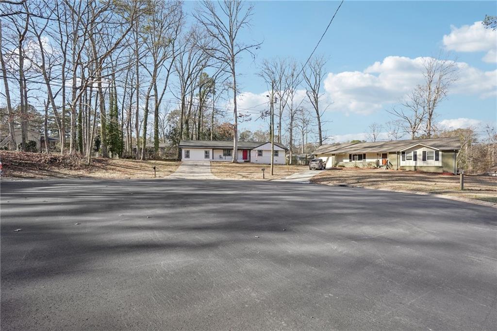 1961 Oak Leaf Court SW