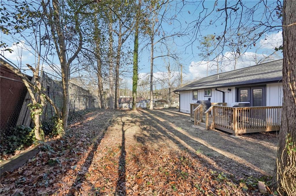 1961 Oak Leaf Court SW