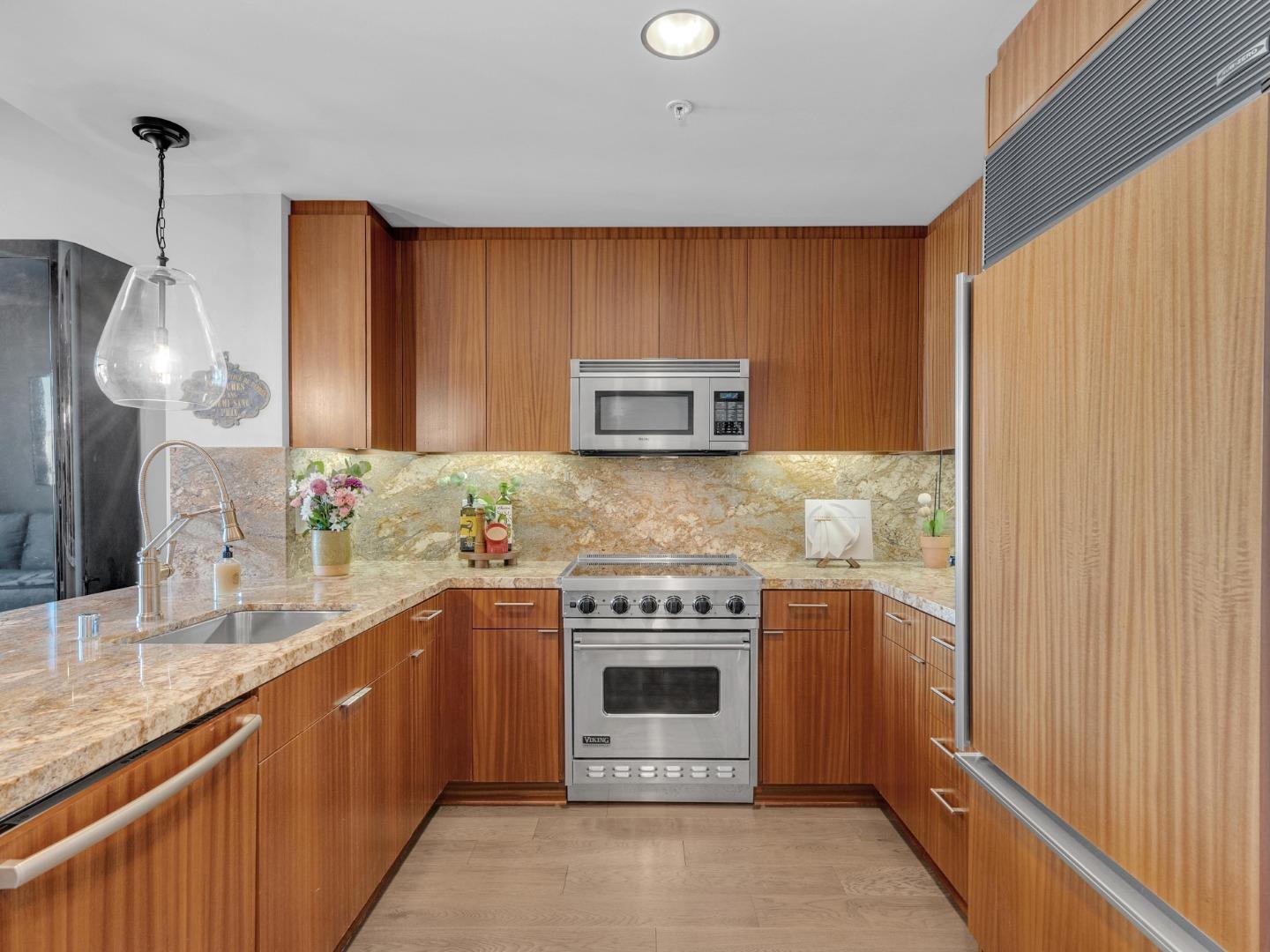 38 N Almaden BLVD 2008