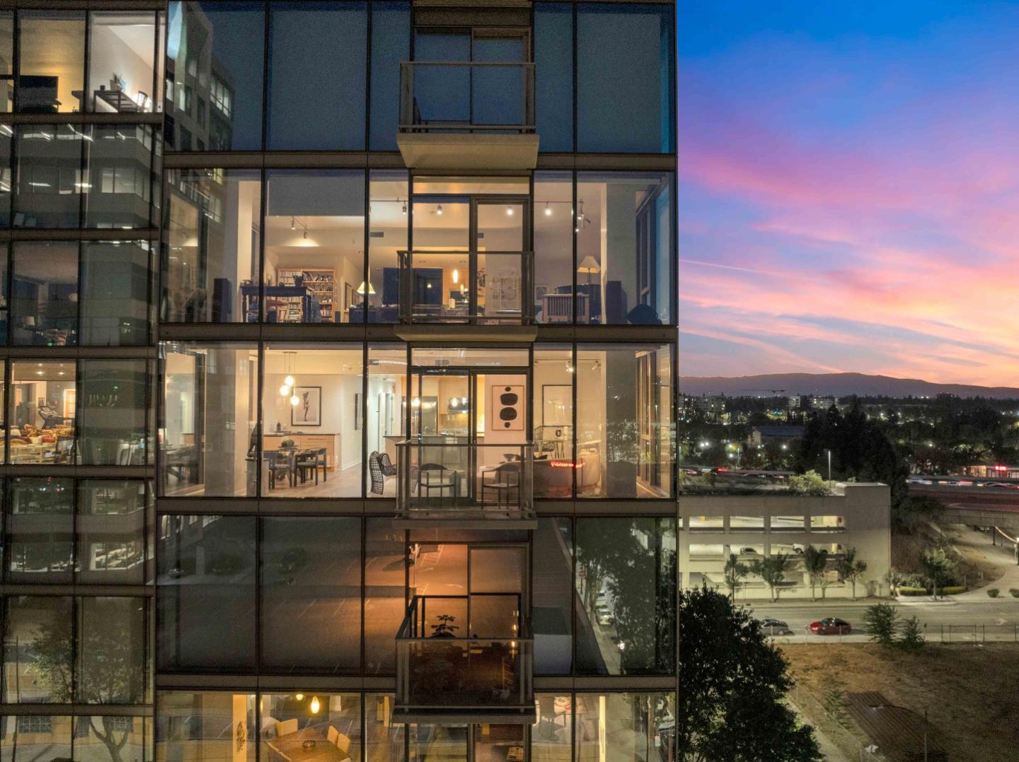 38 N Almaden BLVD 923