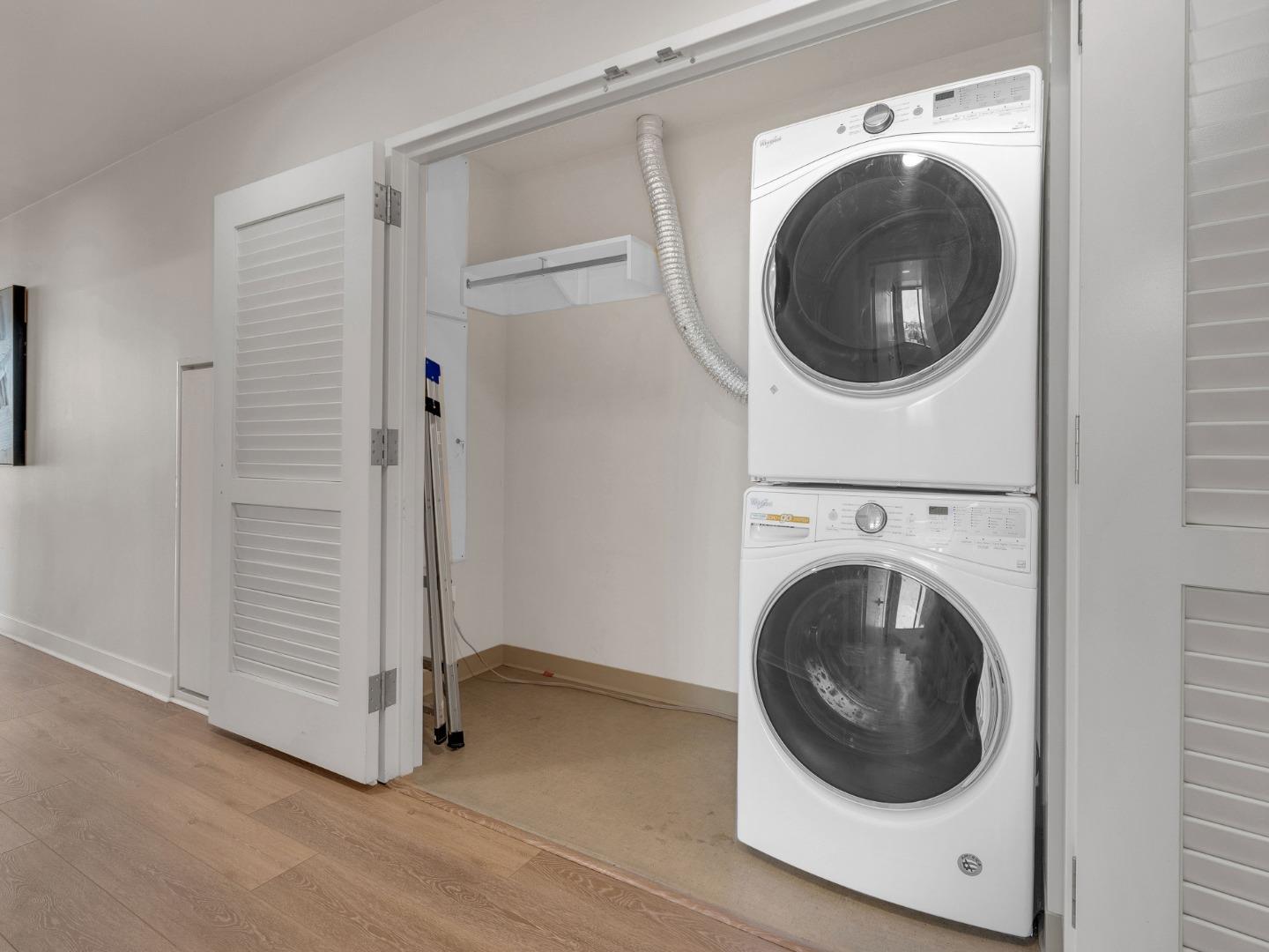 38 N Almaden BLVD 923