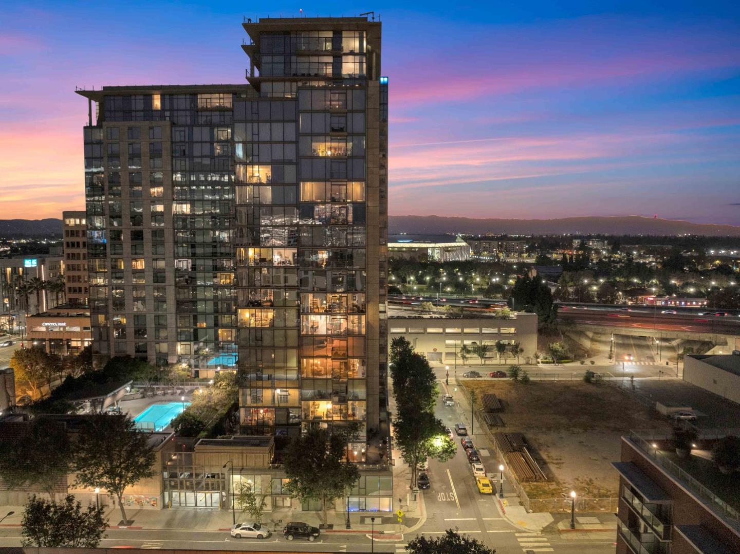 38 N Almaden BLVD 923