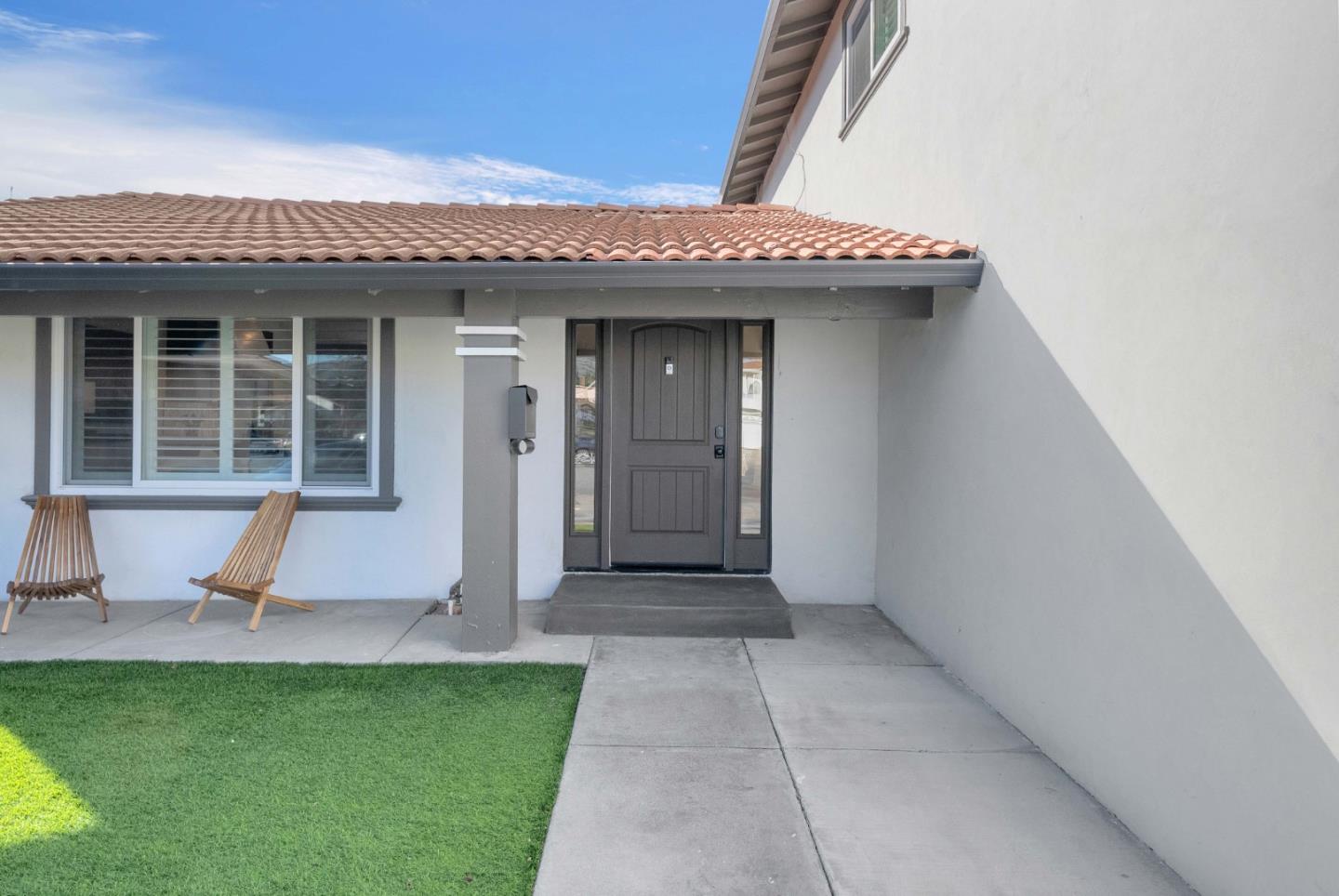 2899 Mayglen CT