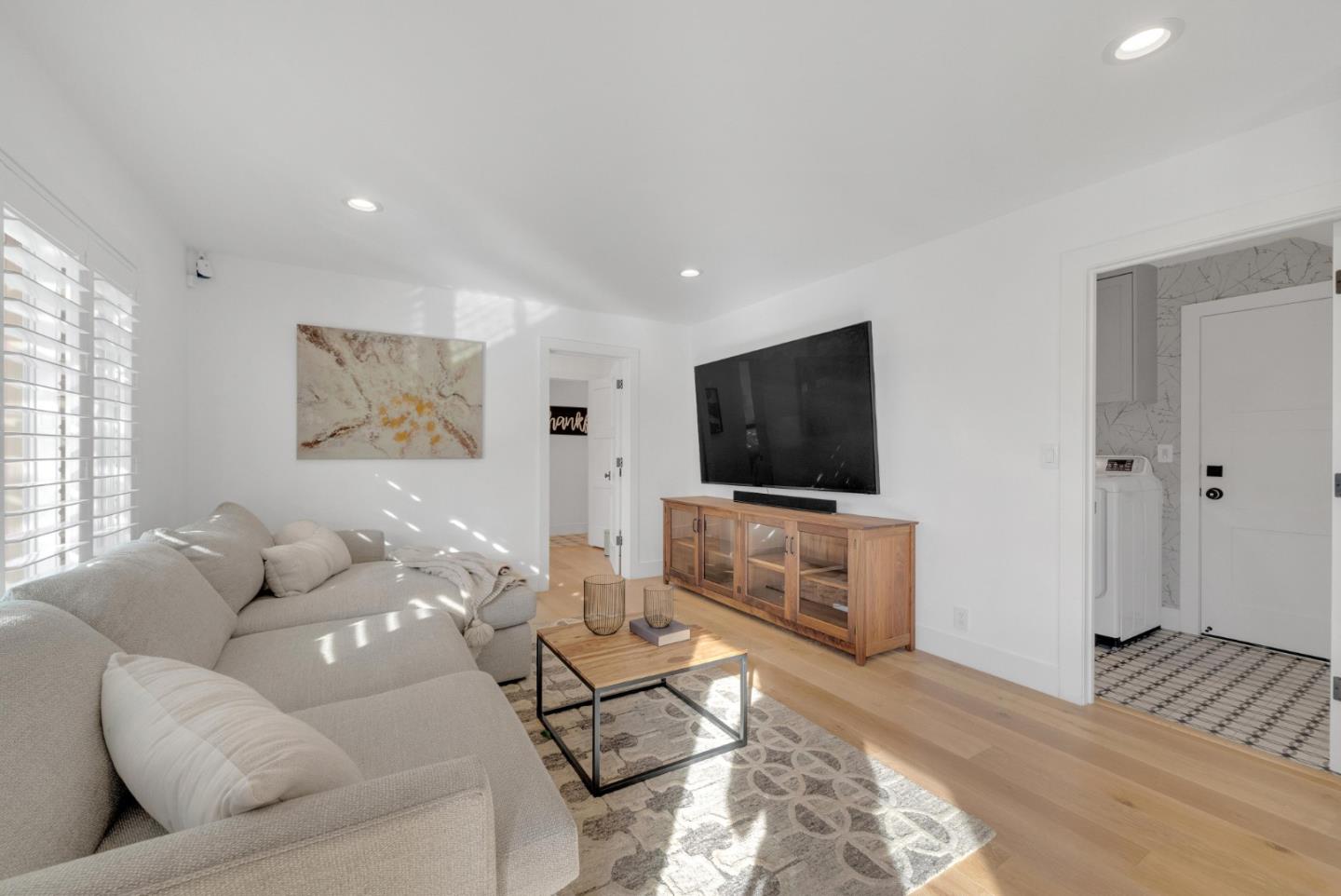 2899 Mayglen CT