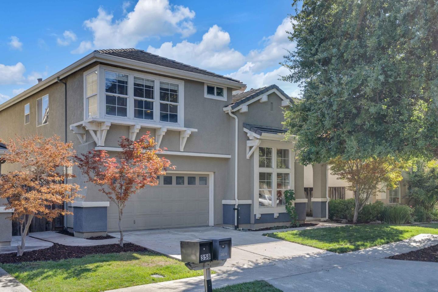 364 Gardenia DR