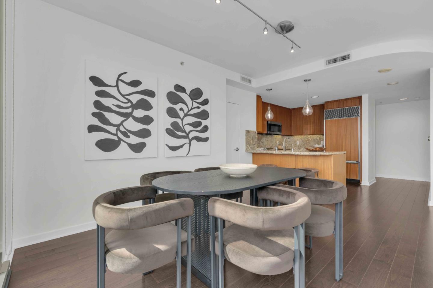 38 N Almaden BLVD 1920