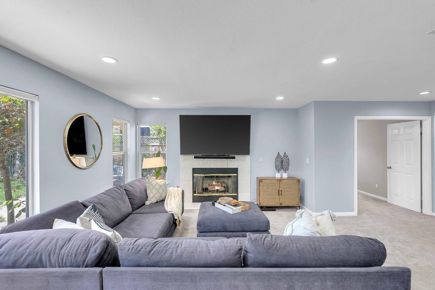 5451 Ligurian DR