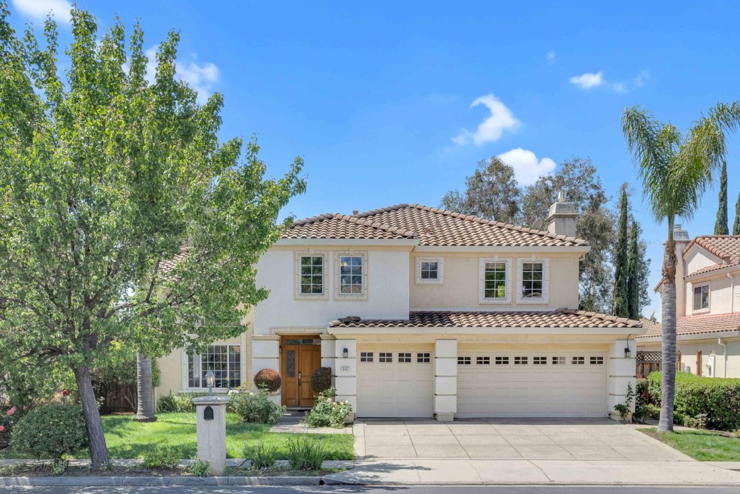 5451 Ligurian DR