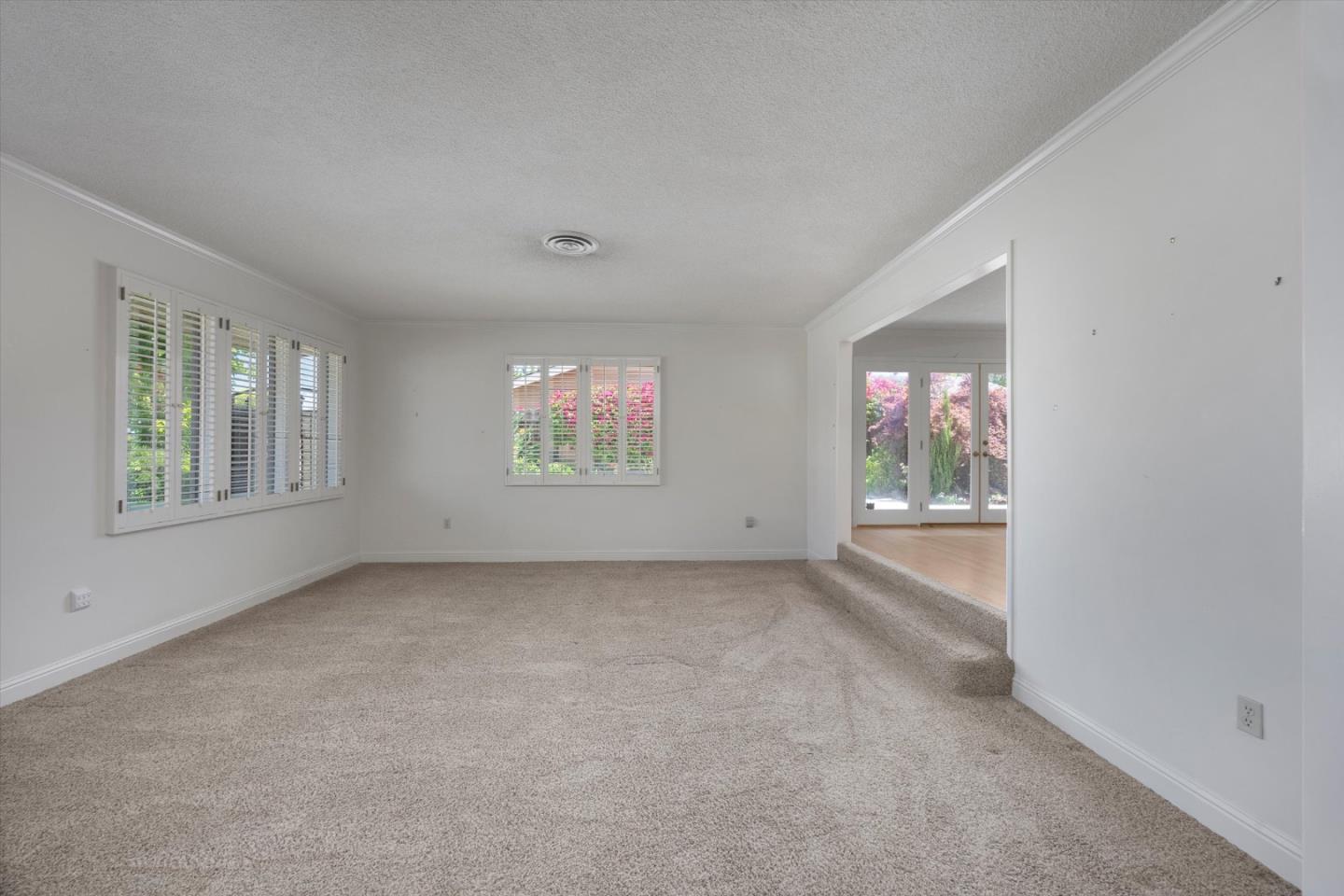 2619 Rio Vista DR