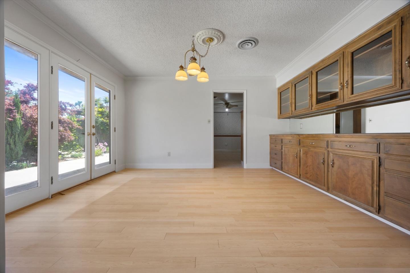 2619 Rio Vista DR
