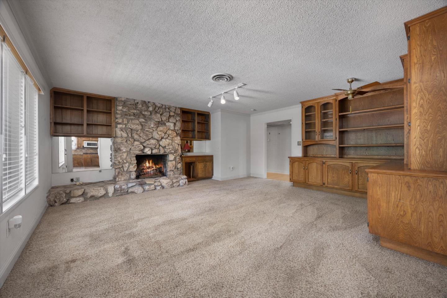 2619 Rio Vista DR