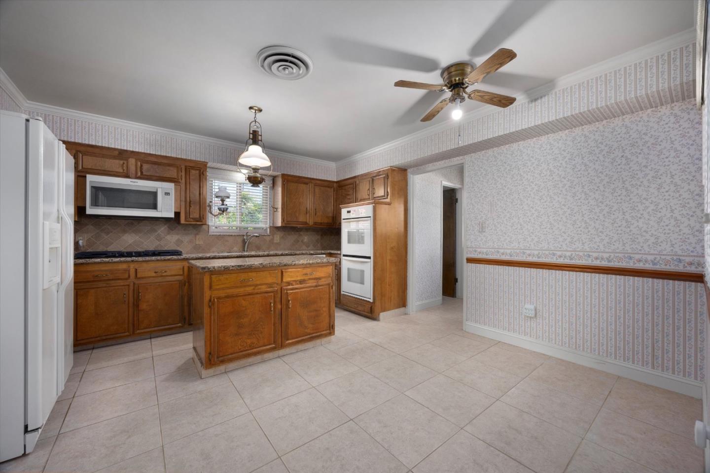 2619 Rio Vista DR