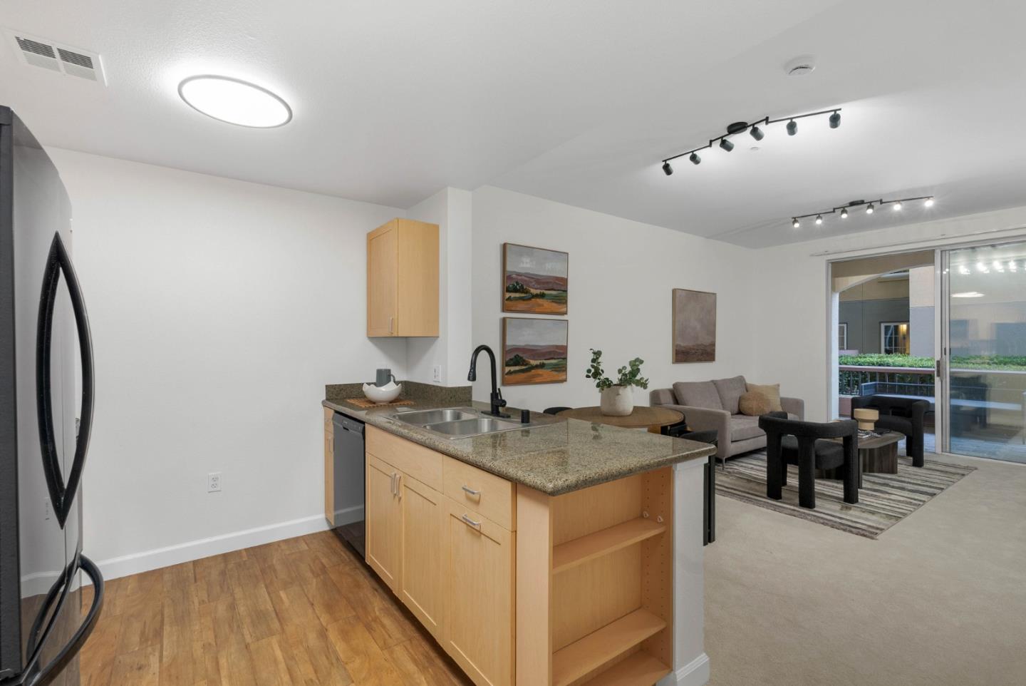 1550 Technology DR 1096