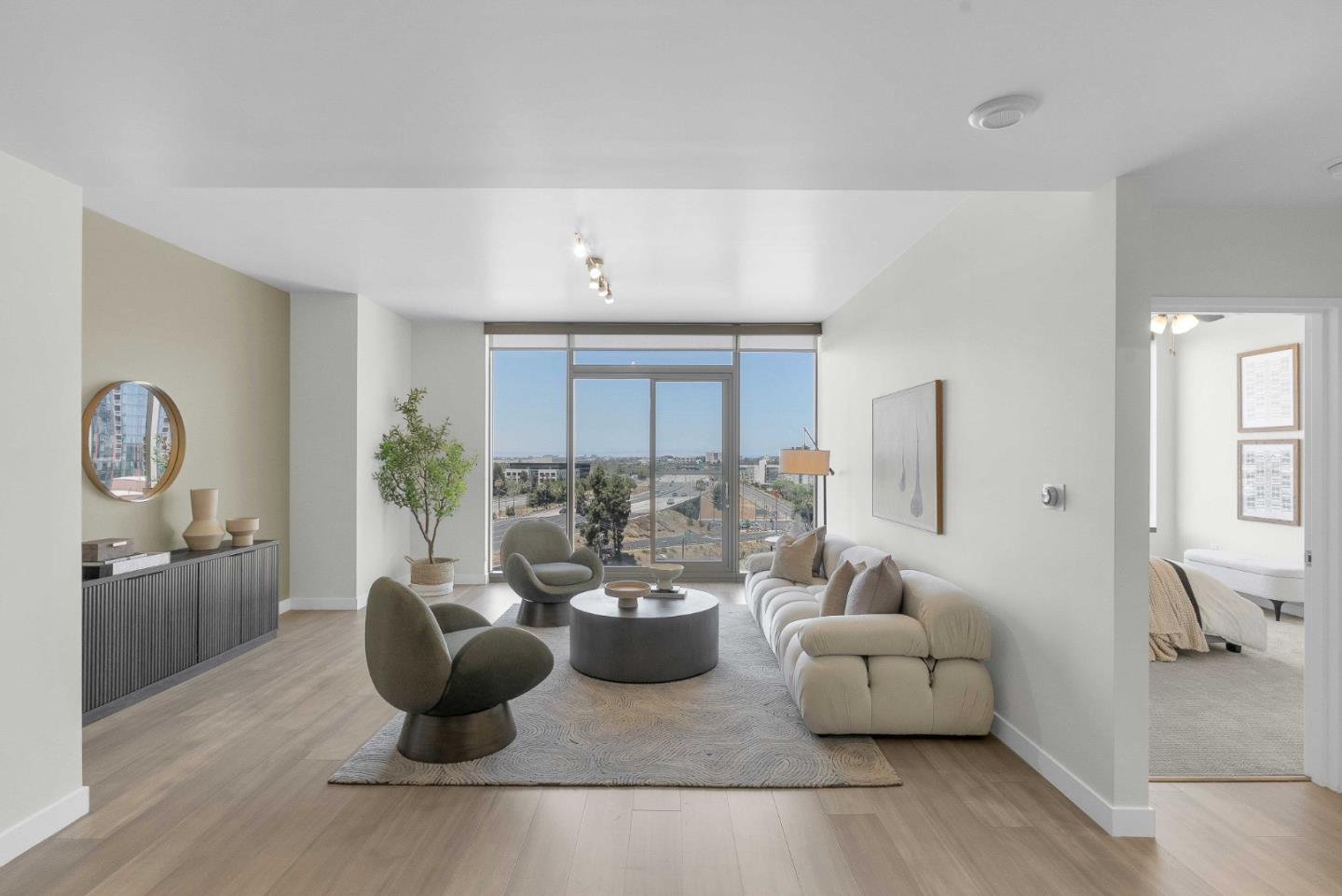 38 North Almaden Boulevard 1013