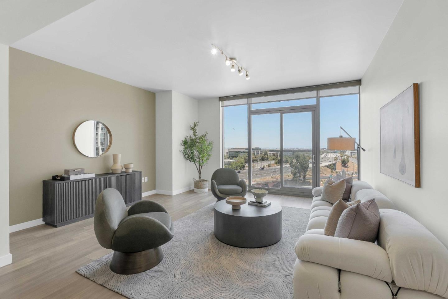 38 North Almaden Boulevard 1013