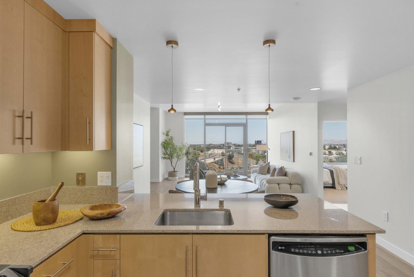 38 North Almaden Boulevard 1013