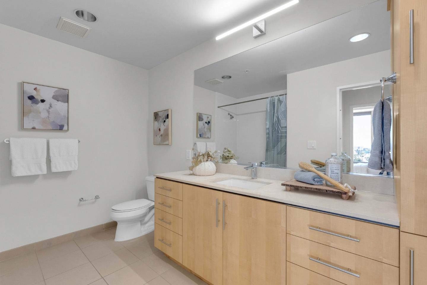 38 North Almaden Boulevard 1013
