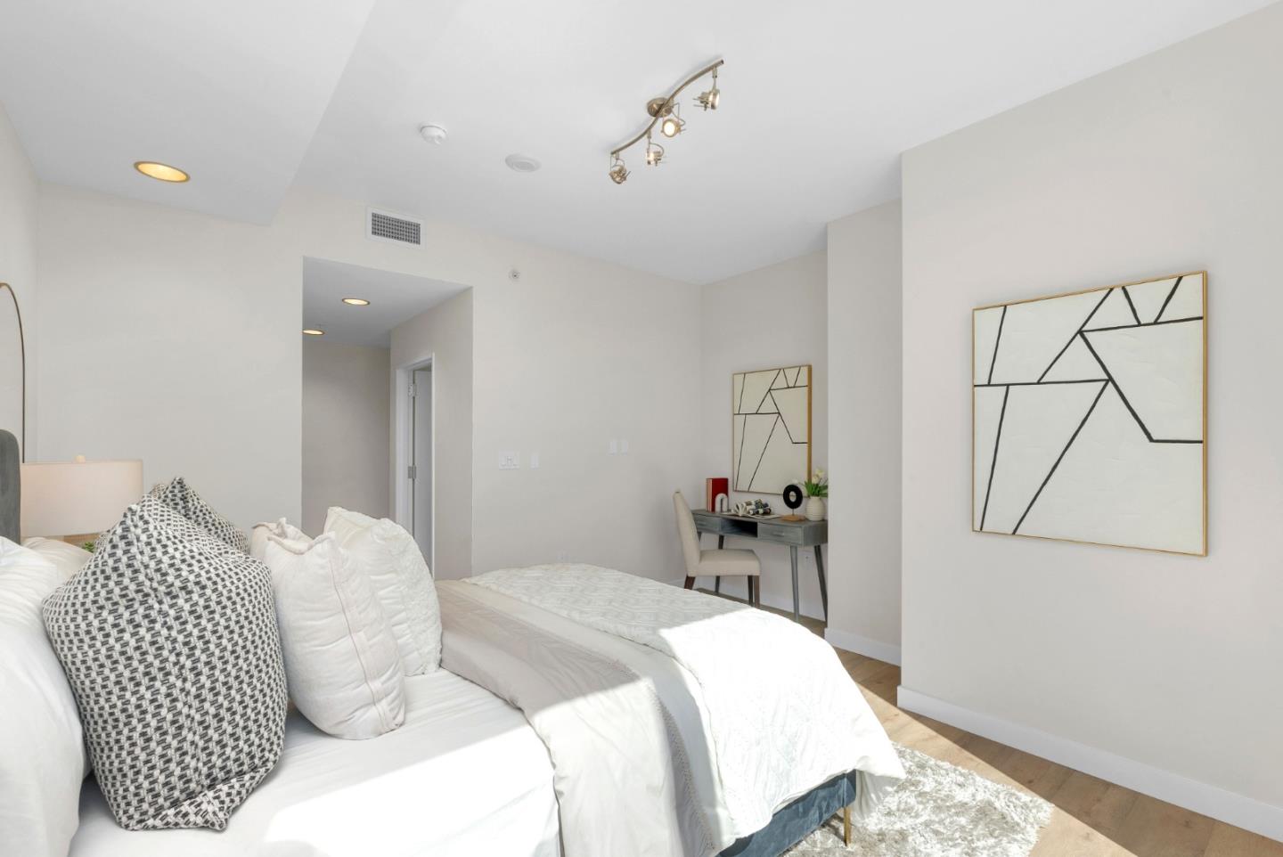 38 North Almaden Boulevard 411