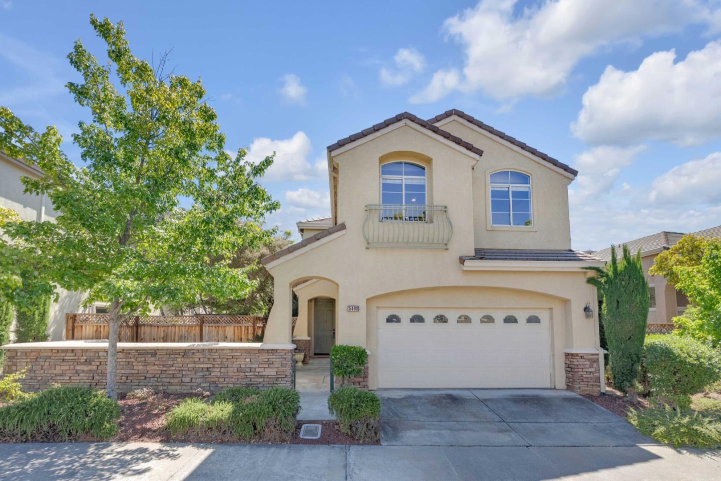 5490 Manderston Drive