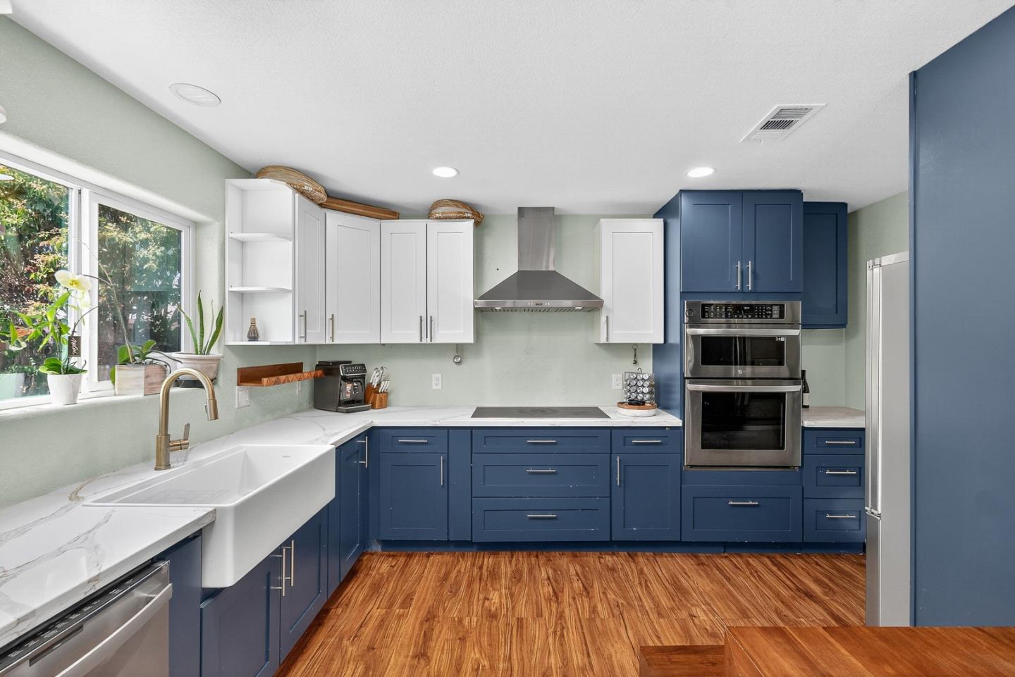 3291 Selva Drive