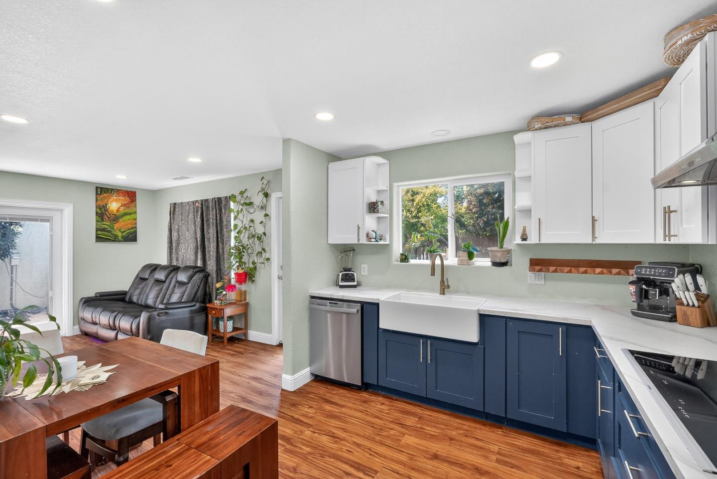 3291 Selva Drive