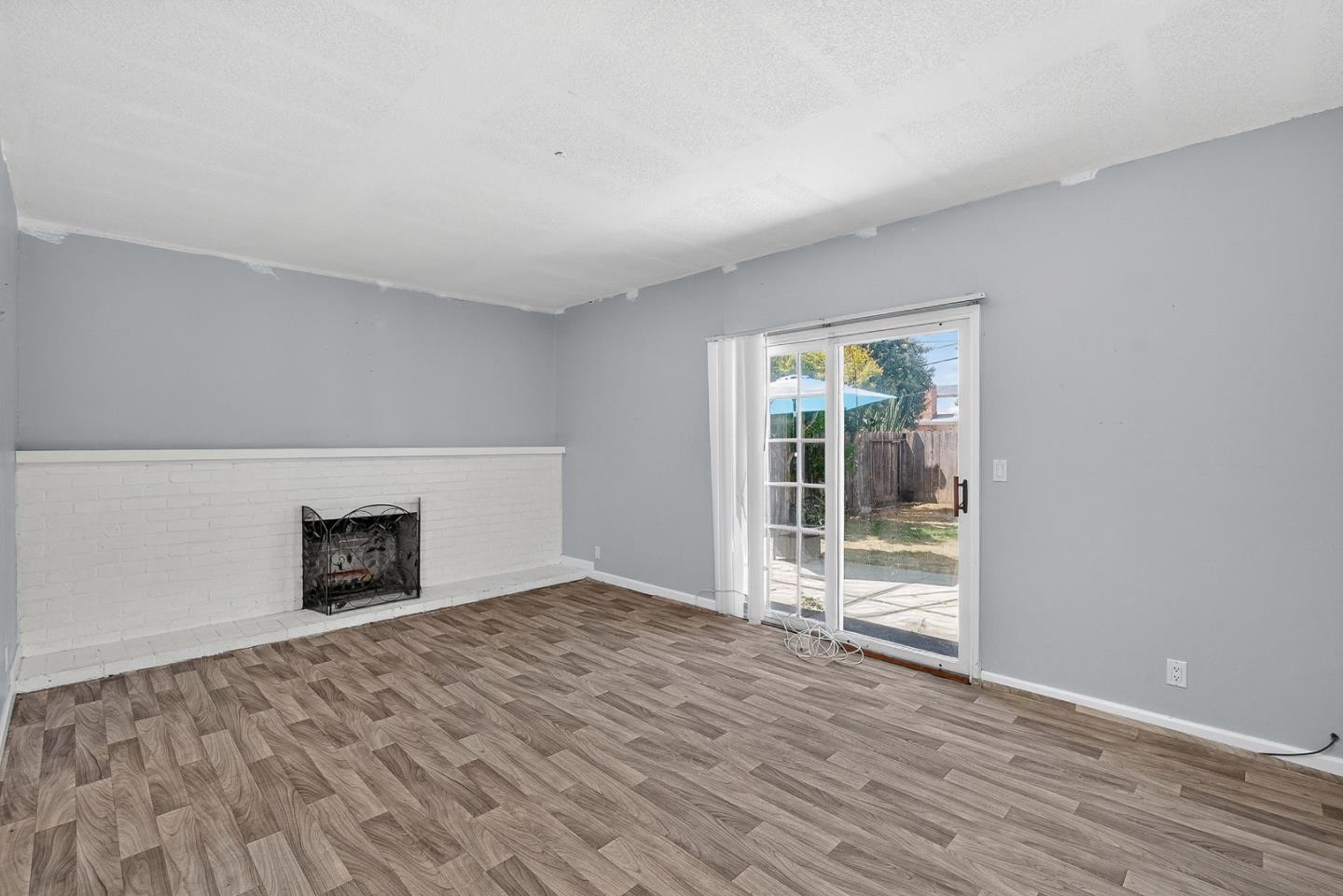 3291 Selva Drive