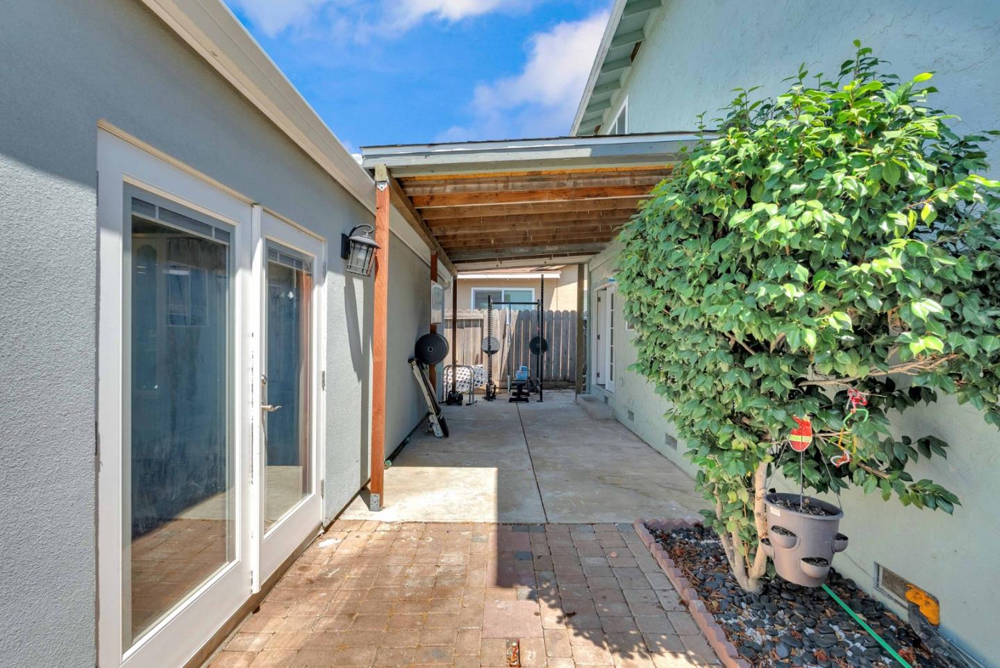 3291 Selva Drive