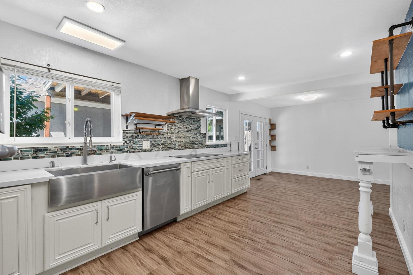 3291 Selva Drive