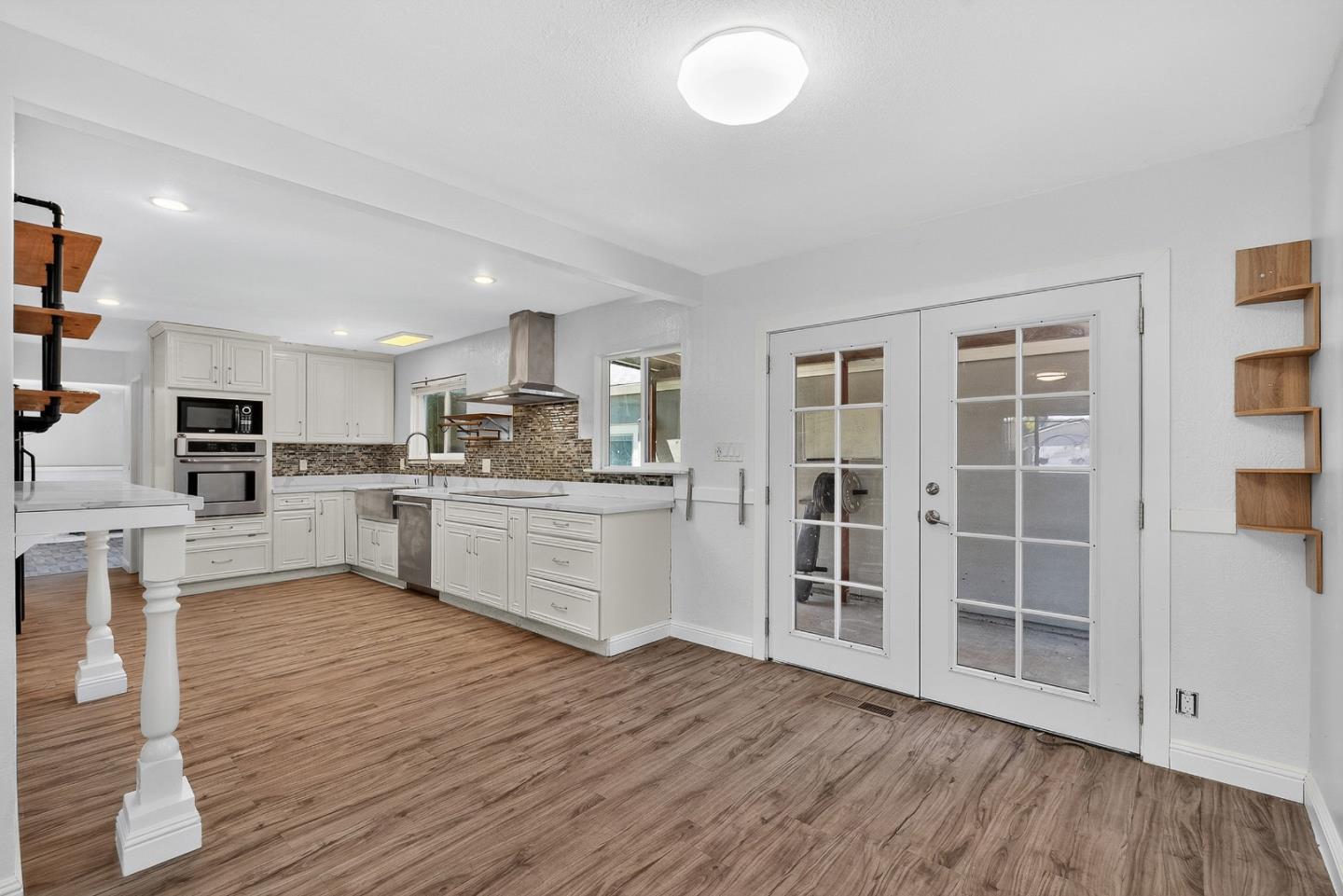 3291 Selva Drive