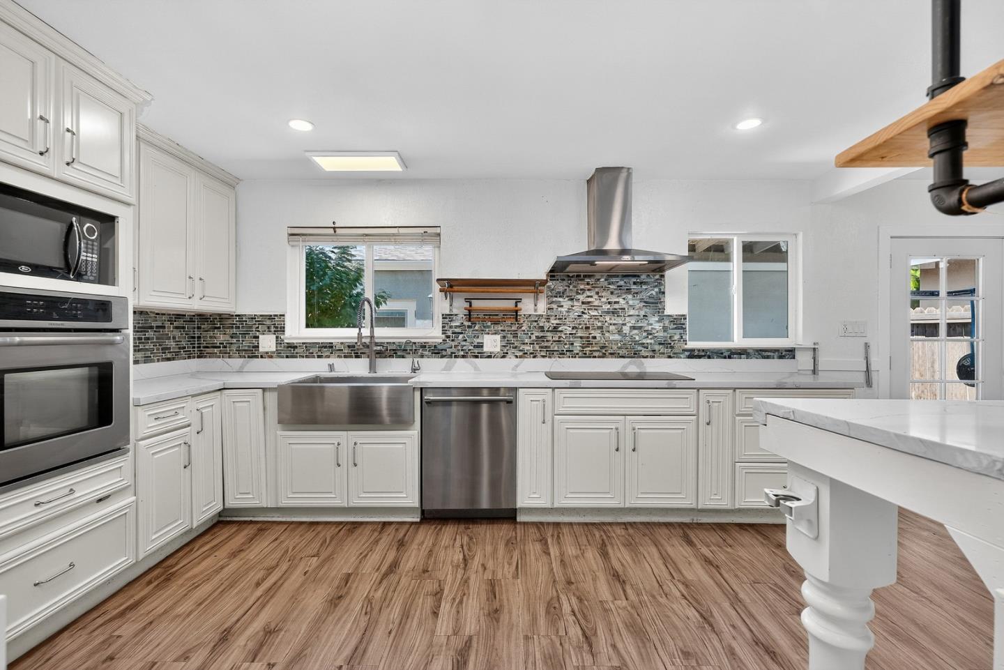 3291 Selva Drive