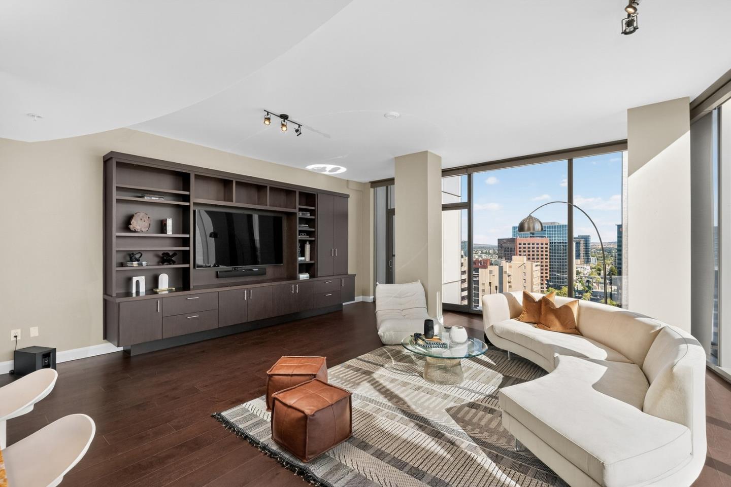 38 North Almaden Boulevard 2001