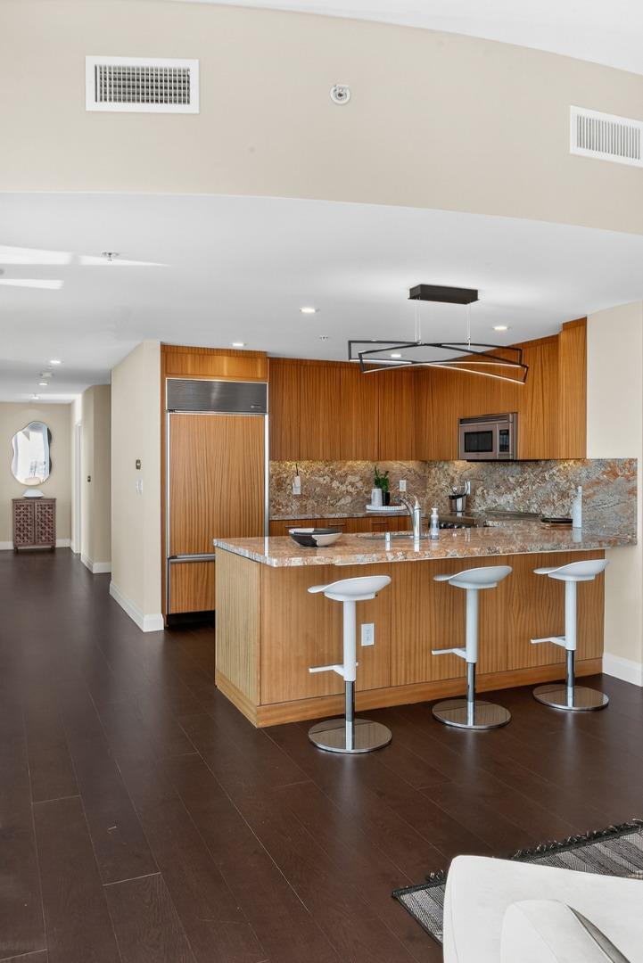 38 North Almaden Boulevard 2001