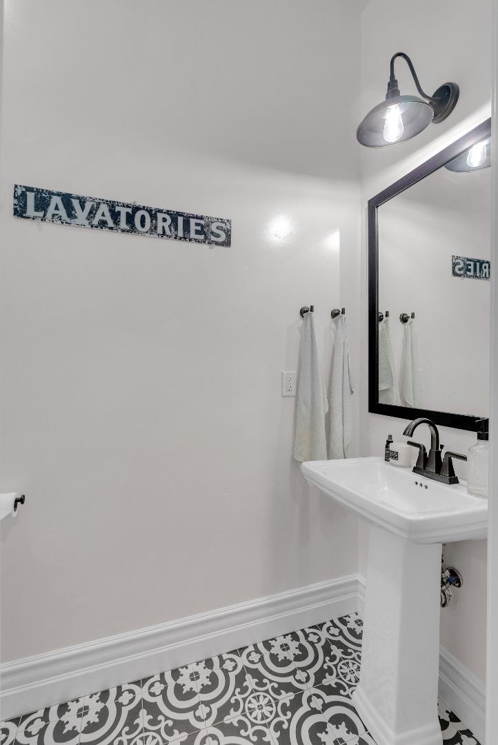 7277 Pitlochry Drive