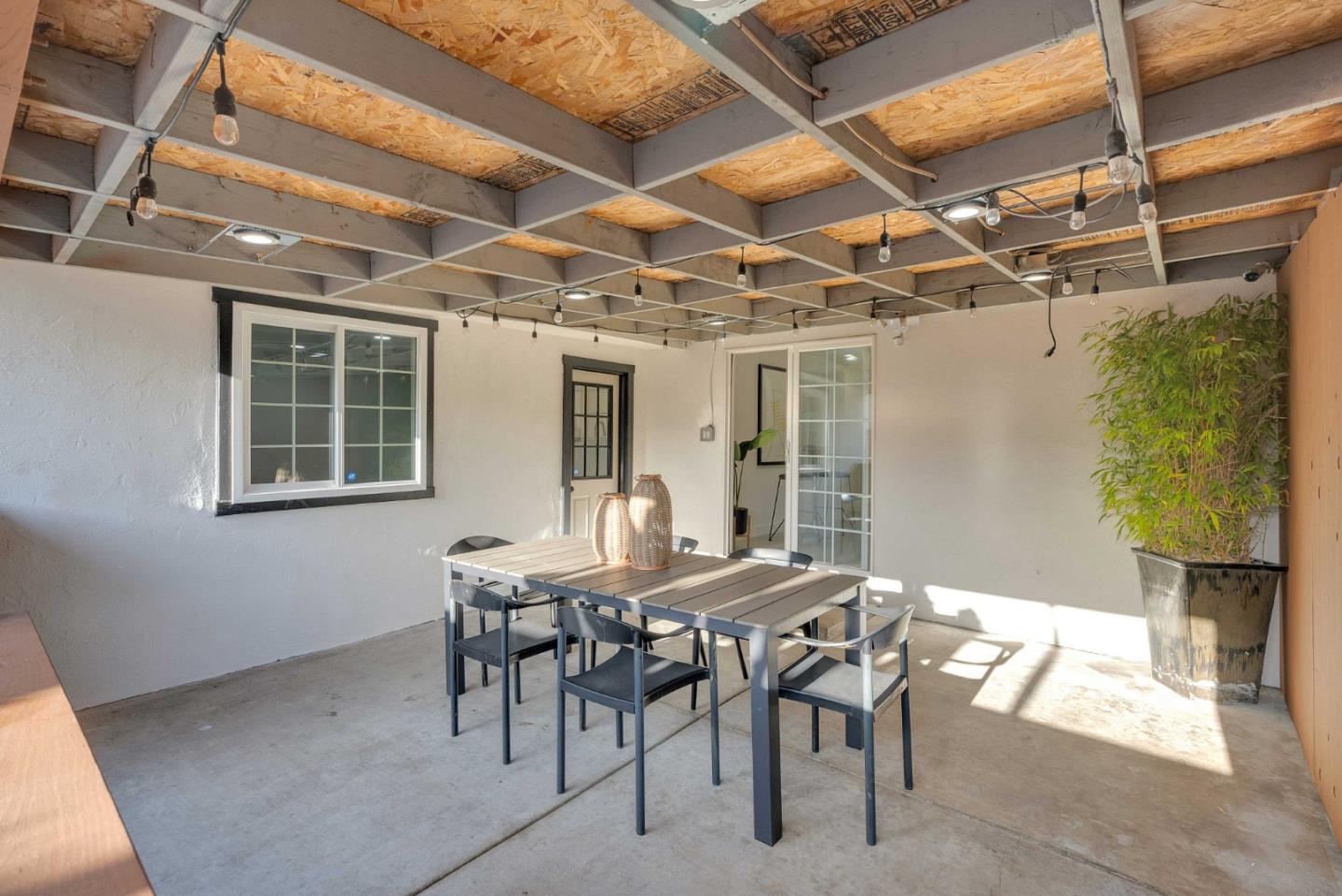 2862 Little Rock Drive