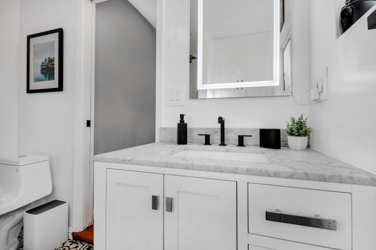 723 Linda Flora Street