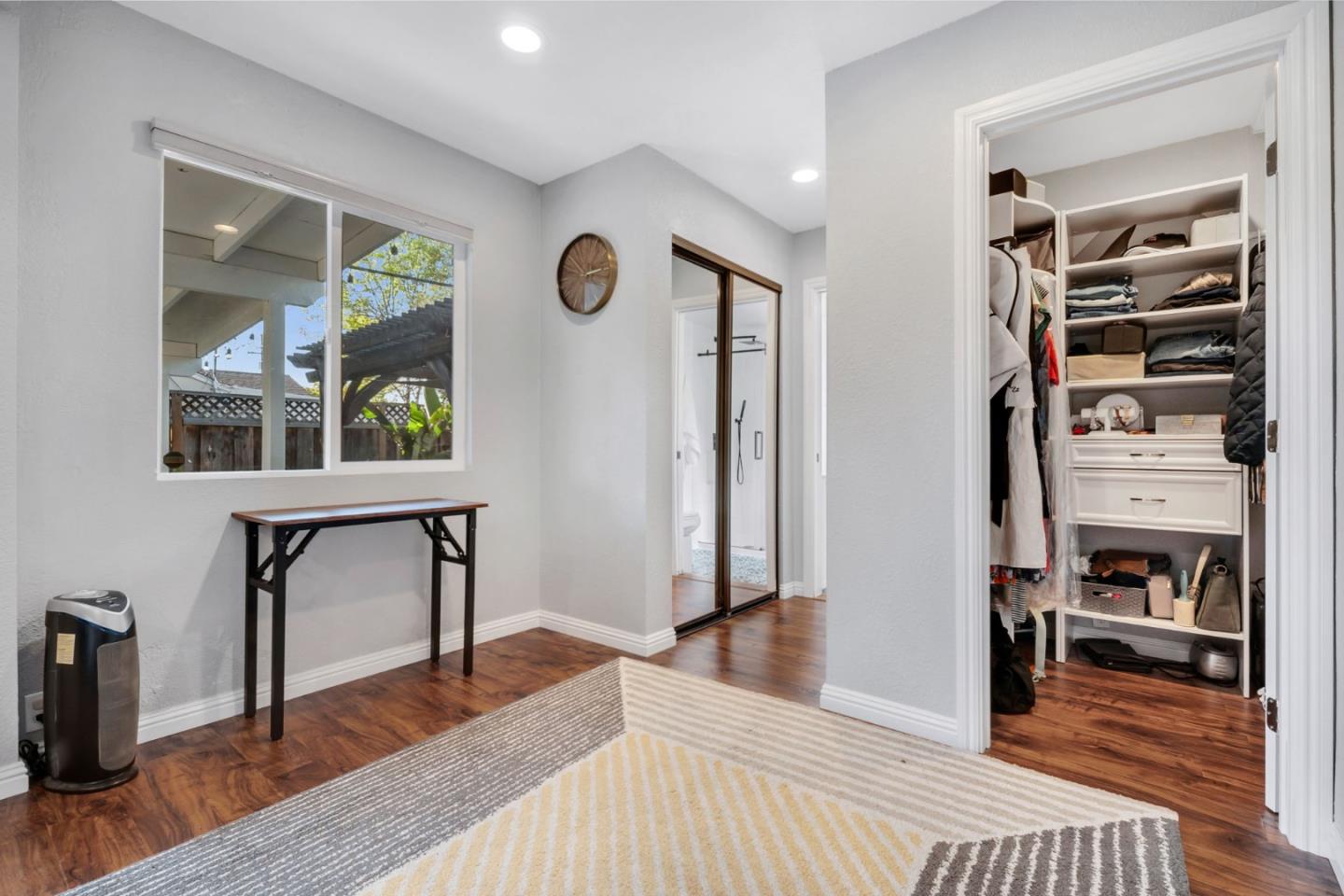 723 Linda Flora Street