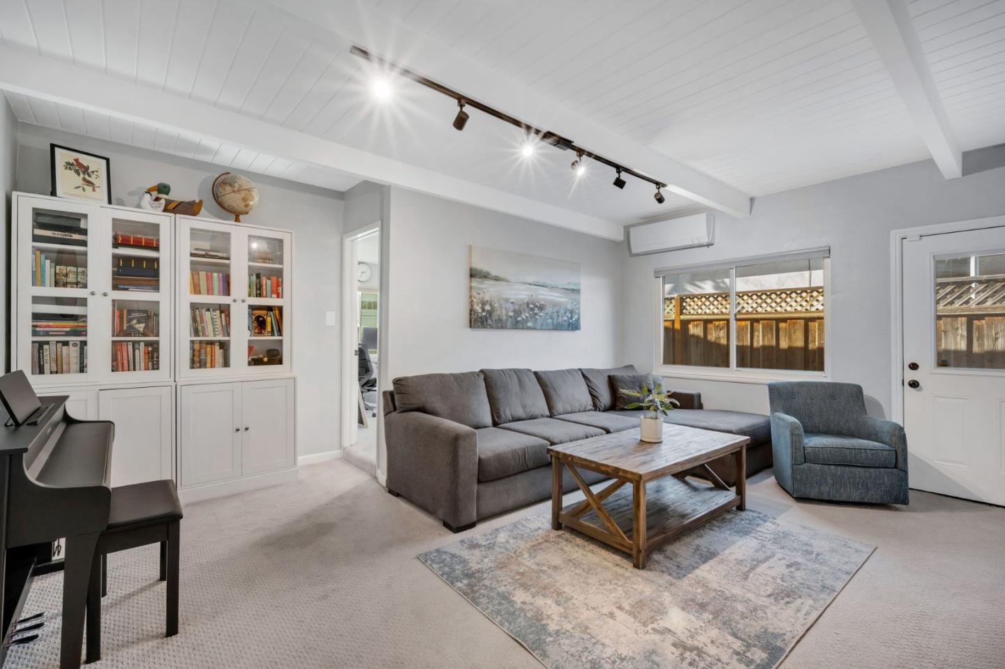 723 Linda Flora Street